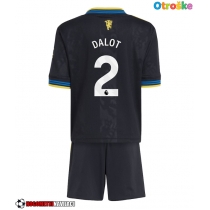 Otroške Nogometnih dresov Manchester United Diogo Dalot #2 Tretji 2025-26 Kratki rokavi (+ hlače)